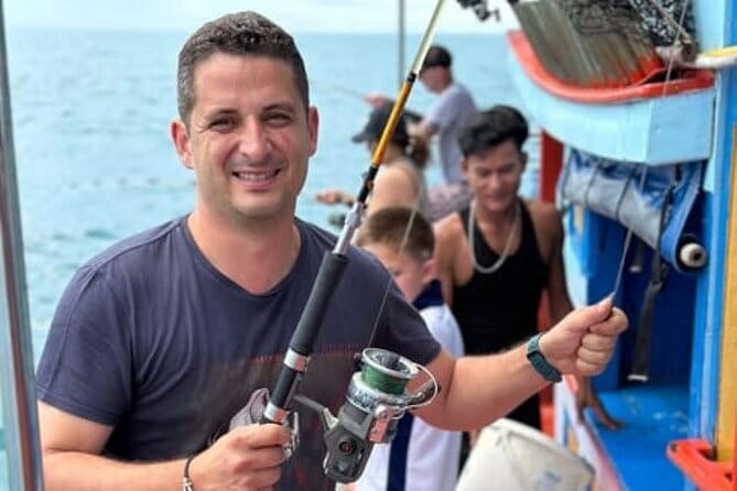 Fishing & Island Lunch Cruise from Koh Samui – Catch & Relax - The overall value: ratings, group size, and why people like it