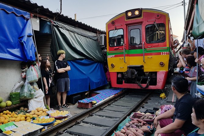 Floating Market Damnoen Saduak and Meklong Railway Market: Half Day Tour - Guides Make the Day: Sunny, Odi, Nok, Patty, and More