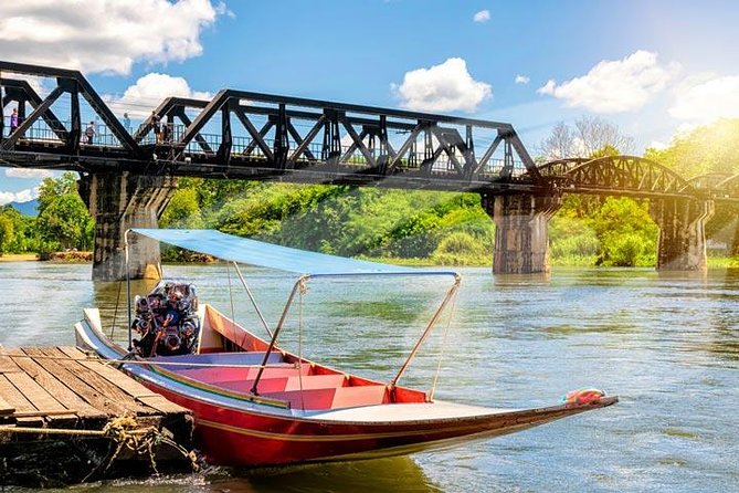 Floating Markets and Bridge on River Kwai Tour from Bangkok - On the water at Damnoen Saduak: longtail boat plus canal shopping reality