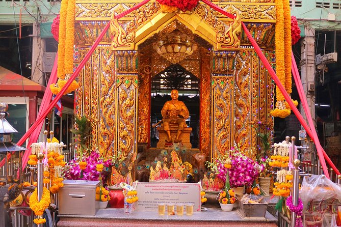 Flower Market & Floral Art: Multilingual Private Tour [EN/others] - Price and value for a $95.17 private half-day