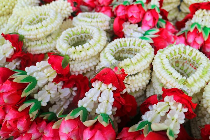 Flower Market & Floral Art: Multilingual Private Tour [EN/others] - Pak Khlong Flower Talat, Bangkok’s biggest flower market mood