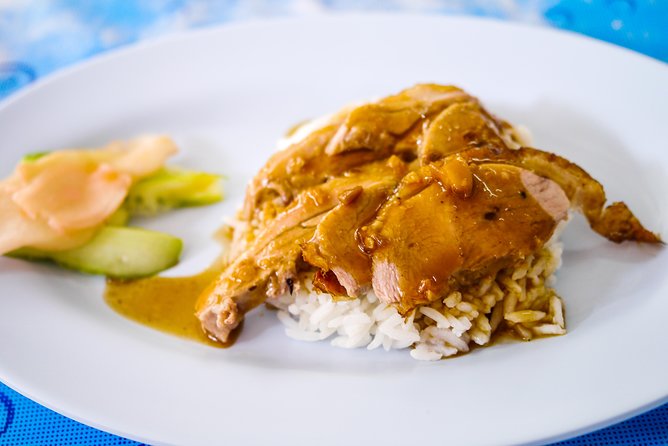 Foodie Experience of Historic Bang Rak - Stop-by-stop: roasted duck, Thai-Muslim food, and a Wat Suan Phlu pause