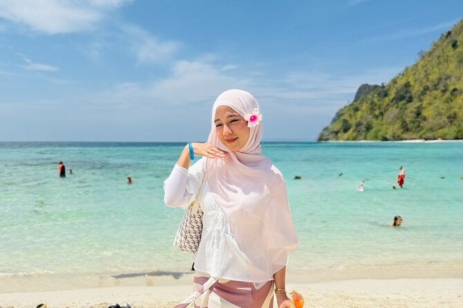 Four Islands Speedboat Trip from Krabi - Stop 3, Chicken Island: Short Snorkel Window Over Shallow Reefs