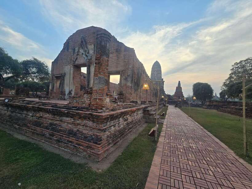 From Bangkok: Ayutthaya Afternoon Tour with Boat & Tuk-Tuk - Wat Ratchaburana: royal architecture without the long slog