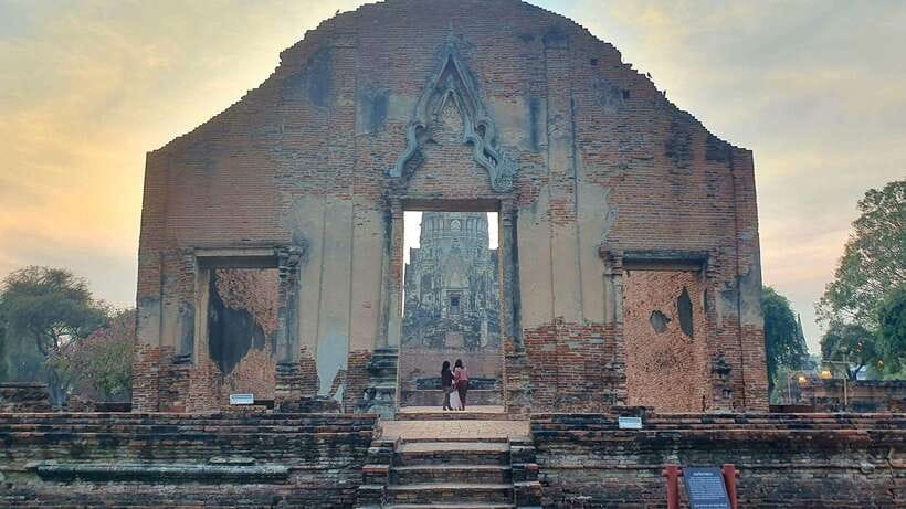 From Bangkok: Ayutthaya Afternoon Tour with Boat & Tuk-Tuk - Ayutthaya Historical Park break: markets, photos, and a flexible pause