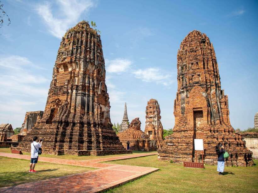 From Bangkok: Ayutthaya Historical Park Guided Day Trip - Wat Chaiwatthanaram: UNESCO Credibility in Stone Chedis