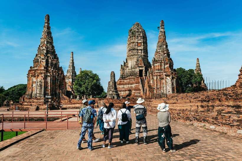 From Bangkok: Ayutthaya Temples Guided Tour with Lunch - Wat Lokayasutha: The Giant Reclining Buddha Image