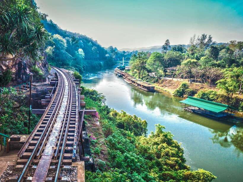 From Bangkok: Erawan Park & Kanchanaburi Small-Group Tour - Kanchanaburi lunch break: the one hour you should plan smart