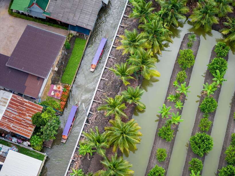 From Bangkok: Railway & Damnoen Saduak Floating Market Tour - Key highlights worth planning around