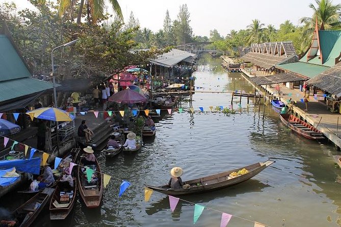 From Bangkok : Thaka Floating Market - Key highlights worth your attention