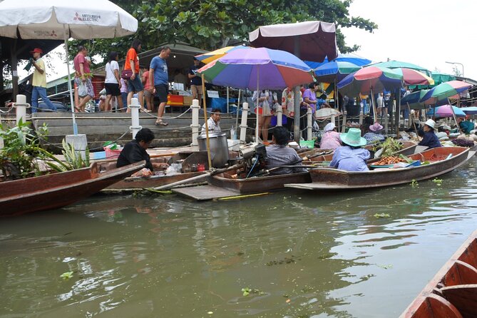From Bangkok : Thaka Floating Market - Tha Kha Floating Market: how to read the canal scene