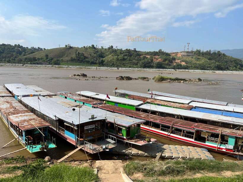 From Chiang Mai : 3 Day 2 Night Slow Boat to Luang Prabang - From Chiang Mai to Luang Prabang by slow boat, the idea