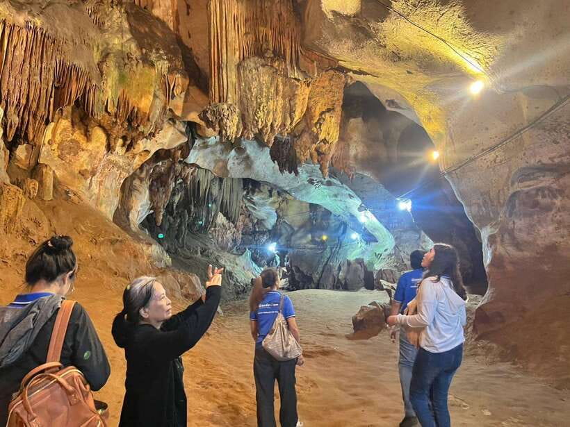 From Chiang Mai: Chiang Dao Cave & 5 Hill Tribe Villages - Chiang Dao Cave and Temple: Crawl passages, monk areas, and the real highlight