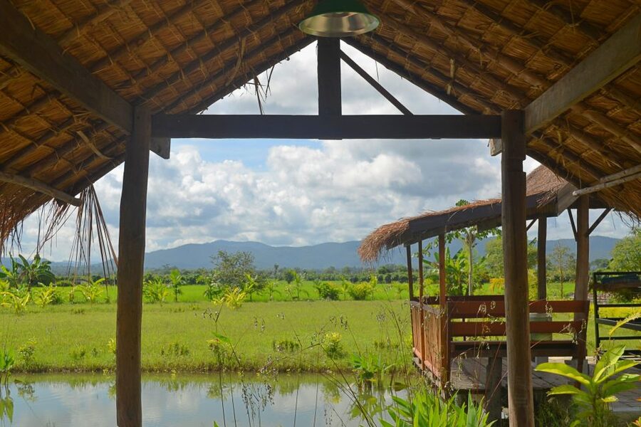 From Chiang Mai: Mae Taeng Valley and Waterfalls Cycle Tour - Wat Ban Den in the morning, and why that temple stop works