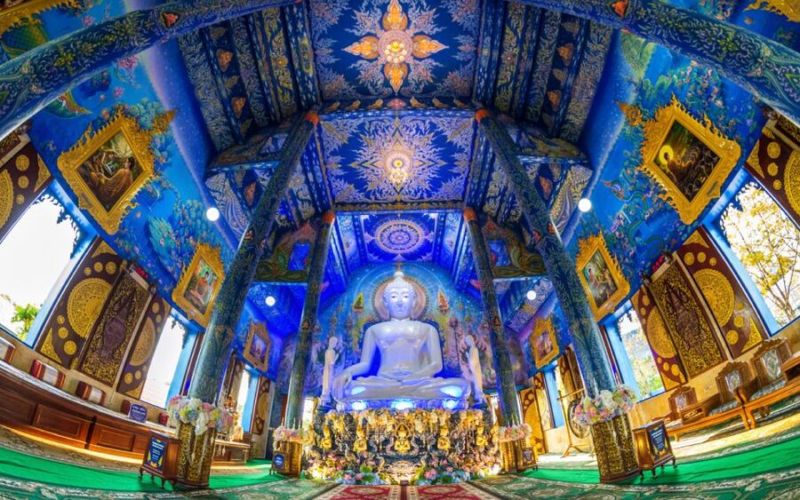 From Chiang Rai: Famous Temples and Golden Triangle Day Tour - Key points at a glance