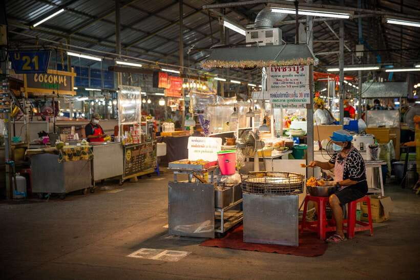 From Khao Lak: Phuket Naka Weekend Market - What to Bring for a Hot, Crowded Market Day