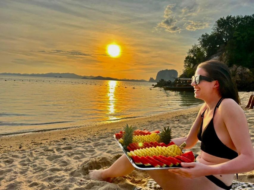 From Krabi: Hong Island Sunset Tour+Bioluminescent Plankton - Hong Lagoon cruise by longtail boat through the opening