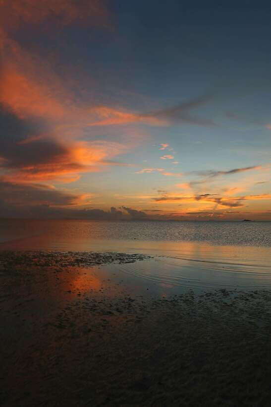 From Phi Phi: Full Day by Longtail Boat with Sunset - Guide quality and English: be ready for brief explanations