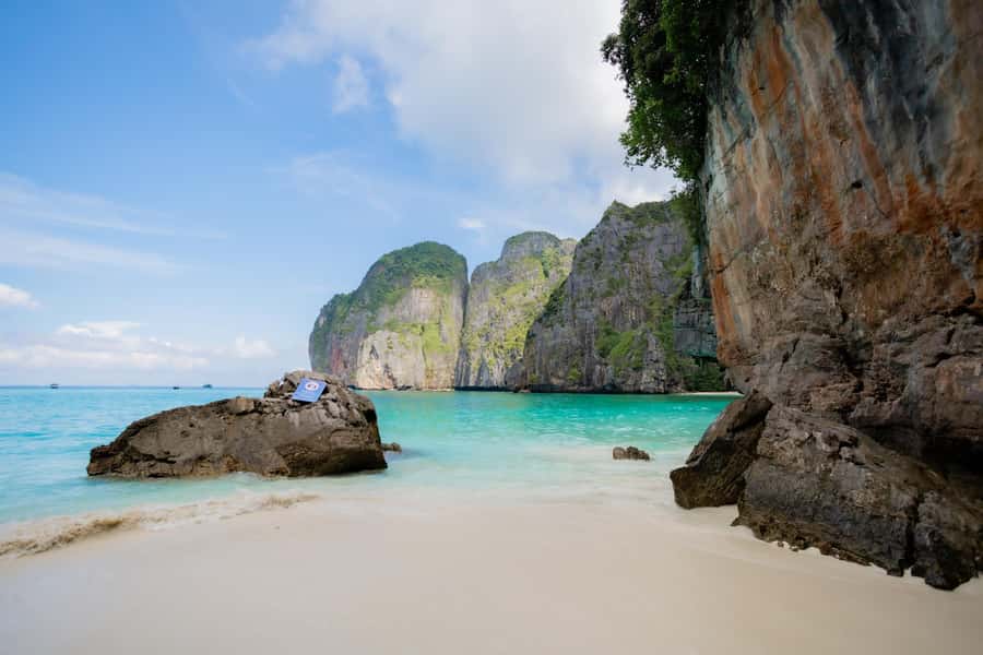 From Phi Phi Island: Maya Bay Sunset & Plankton by Speedboat - Sunset on the Water: What to expect before the plankton glow