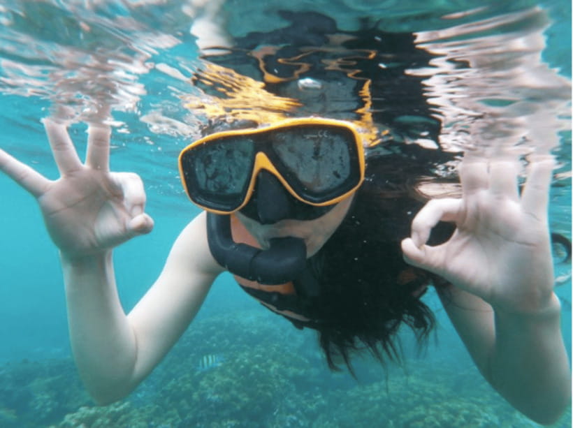 From Phi Phi islands: Phi Phi, Maya Area by longtail Boat - The boat ride itself: comfort, pace, and how the guide adds value
