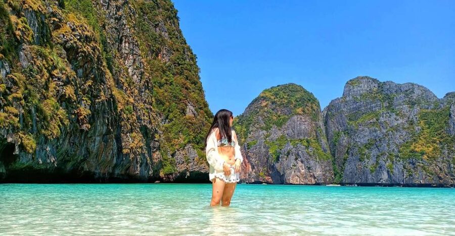 From Phi Phi: Sunrise Maya Bay, Pileh Lagoon Speedboat Tour - Boat comfort, time pressure, and who should skip it