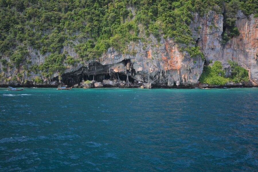 From Phuket: Snorkeling Ferry Cruise to Phi Phi Islands - Morning Logistics: Pickup, Rassada Pier Check-In, and the Sea Ride Reality