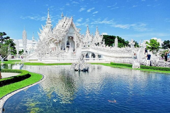 Full Day Chiang Rai 3 Temples White, Blue,Big Bhudha Temples - Mae Khachan hot spring stop: the short reset before the temples