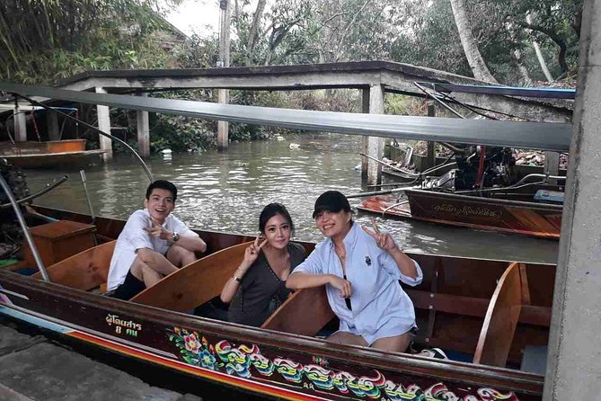 Full-Day Floating Market and Maeklong Railway Market Private Tour from Bangkok - Wat Phet Samuth Woravihan: A Riverside Temple Break After the Market Energy