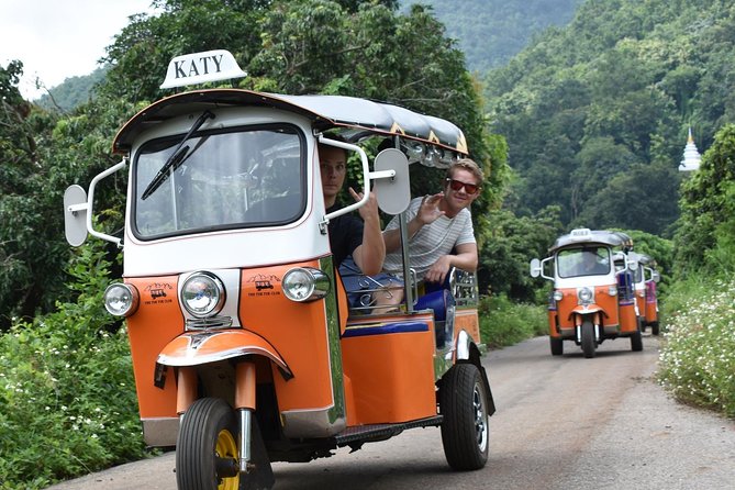 Full-Day Guided Tuk Tuk Chiang Mai Adventure and Rafting - Mountainside Temple and Monks at Work: What to Watch For