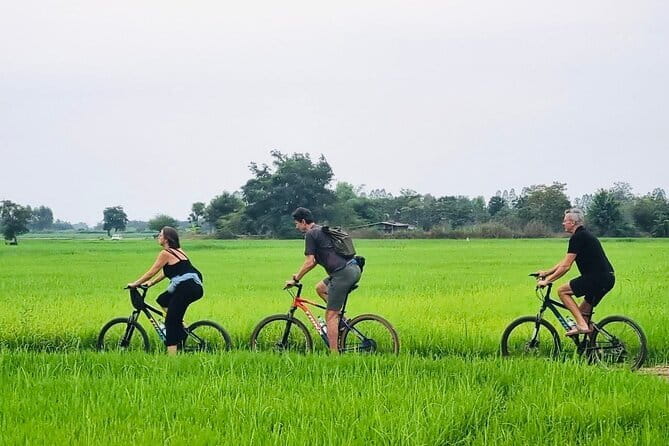 Full-Day Historical Park and Countryside Tour in Sukhothai - Saritphong Dam: An Ancient Water Project You Can See