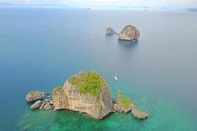 Full-Day Private Phi Phi Islands Speedboat Charter - Lunch with views: what you should expect to eat