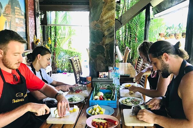 Fun Learning Thai Cooking with Local Market from Khao Lak - The kitchen lesson: techniques you can reuse at home