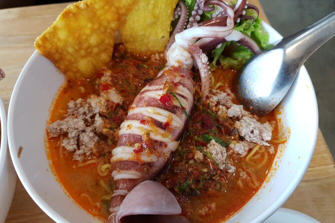 Go where the locals go, Eat what the locals eat! Food Tour with Local Foodies - How this Chiang Mai food tour works (and why it feels different)