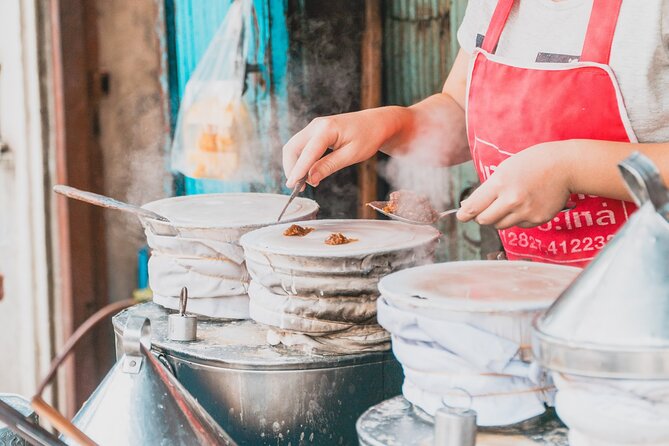 Go where the locals go, Eat what the locals eat! Food Tour with Local Foodies - Morning route: starting at Three Kings Monument and going straight into classics