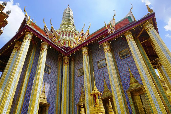 Grand Palace Glory and Emerald Buddha : Half-Day Tour in Bangkok - Pickup zones, dress code, and small gotchas
