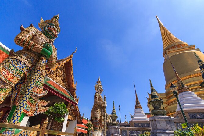 Grand Palace & Temples of Bangkok with experienced guide - Stop 3: Wat Arun, Temple of Dawn, and mosaic photo moments