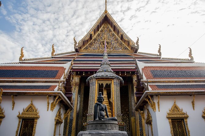 Grand Palace & Wat Arun Immersive Guided Walking Tour 3-Hour - Wat Arun by ferry: Temple of Dawn mosaics up close