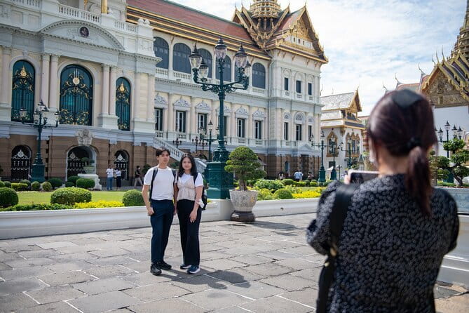 Grand Palace & Wat Phra Kaew Walking Tour with Professional Guide - Price and value: $18 plus the real ticket cost