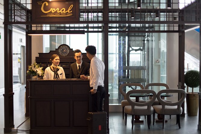 Guided Fast Track Immigration From Aircraft to Arrivals– Bangkok - Two Hours of Lounge Access, When It Actually Helps