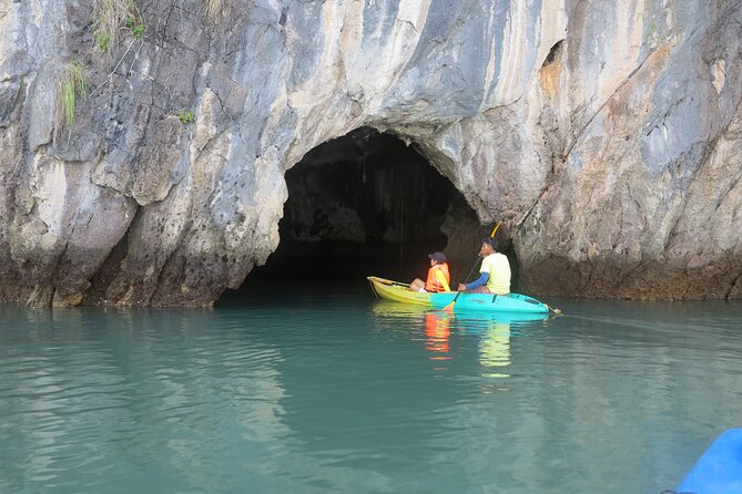 Half day 3 island, Kayaking (Talabeng Sea Cave) - Longtail boat sightseeing around Koh Phee and Koh Aung
