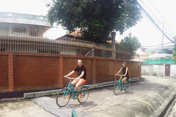 Half-Day Bangkok Bike Tour Including Lunch - Stop 3: Wat Tha Phra, a Temple Still in Use