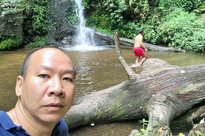 Half Day Car Hire with an English Speaking Driver in Chiang Mai - How the English-speaking driver works in real life
