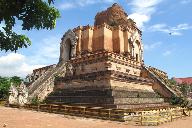 Half Day Chiang Mai City Temples & Museum Tour - Group or Private - Getting picked up, getting oriented, keeping your energy