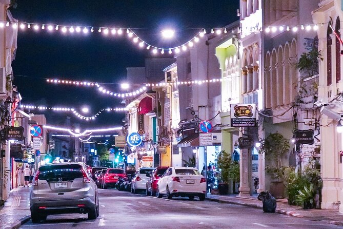 Half Day City Tour Phuket - Weekend Night Market: good for shopping, tight on time