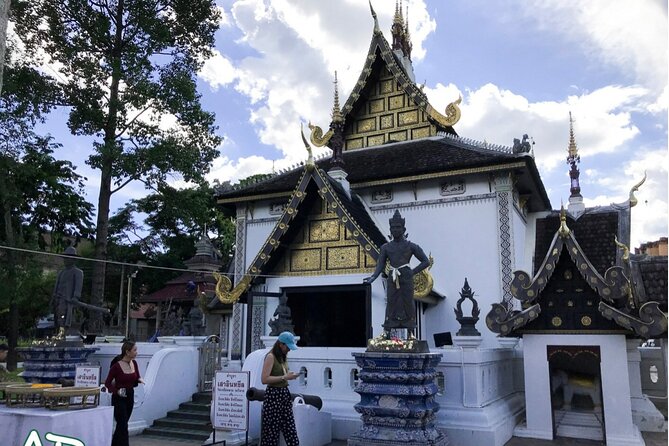 Half day Doi Suthep Temple and city temples (Private tour) - Price and value: what your $80.67 per person really covers