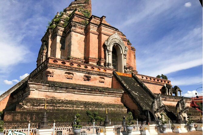 Half day Doi Suthep Temple and city temples (Private tour) - Timing and pacing: what a 4 to 5 hour day feels like