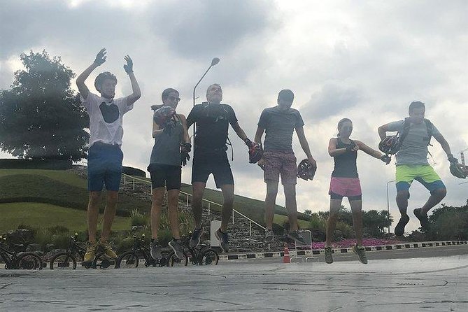 Half-day E-bike Nam Phrae (hilly, fully paved roads, GUIDED) - The ride itself: paved hills, real roads, and an e-bike that still needs you