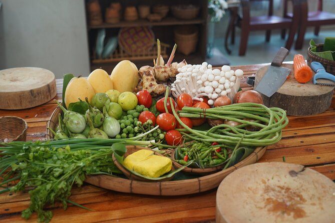 Half Day Guided Thai Cooking Class in Chiang Mai - Comfort in Chiang Mai heat, plus why air-conditioned spaces matter