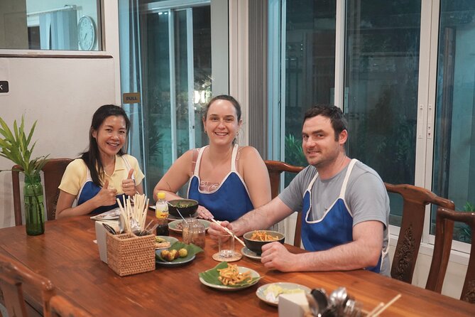 Half Day Guided Thai Cooking Class in Chiang Mai - What the 4.5 hours look like, from welcome to eating