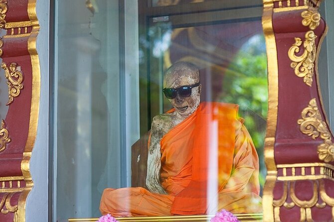Half Day Highlights Koh Samui Tour - Wat Khunaram (Mummified Monk): Unusual, Glazed in Glass, Worth Seeing